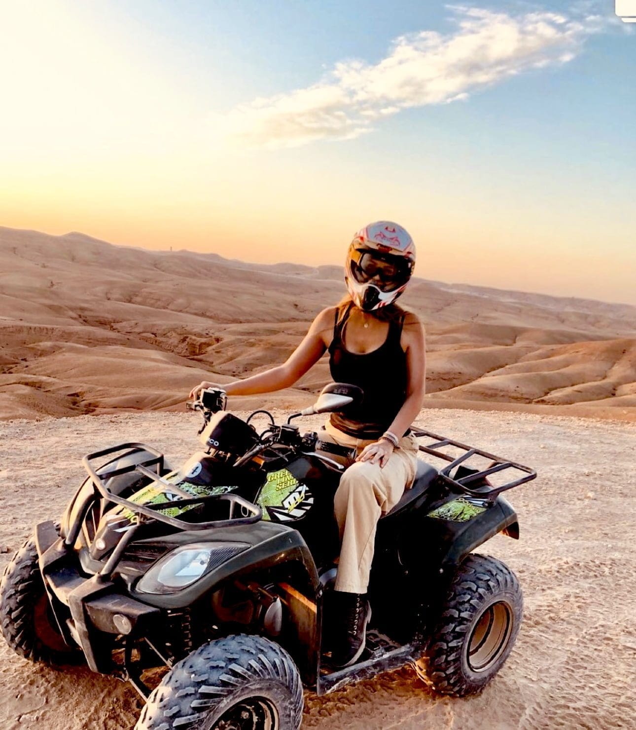 Marrakech: Agafay Desert Quad Bike & Dinner Show
